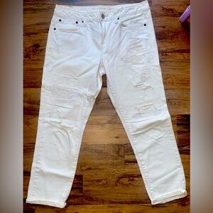 American Eagle slouchy jeans